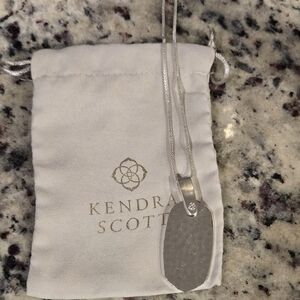 Kendra Scott hammered silver aragon necklace